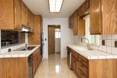 Kitchen - 2004 Nadine Ave, Modesto, CA 95351 photo 1 of 4