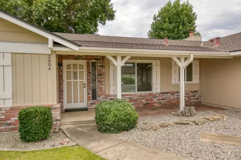 Exterior - 2004 Nadine Ave, Modesto, CA 95351 photo 2 of 7
