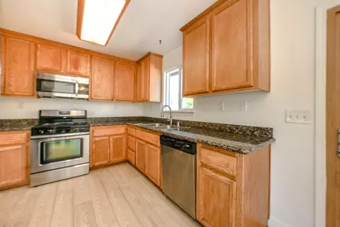 Kitchen - 828 Jackson St, Winters, CA 95694 photo 4 of 5
