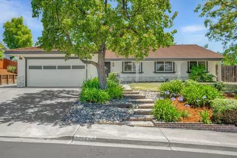 2669 Farnsworth Dr, Livermore, CA 94551