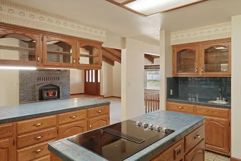 Kitchen - 10996 Boessow Rd, Galt, CA 95632 photo 3 of 4