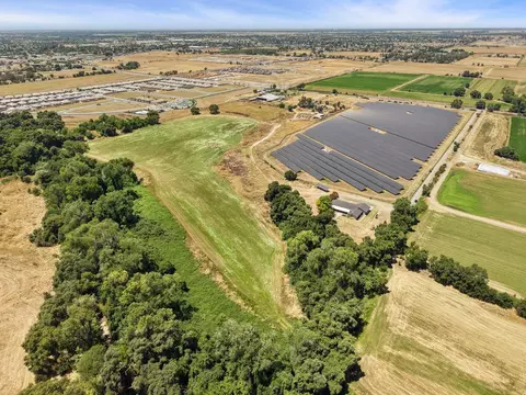 View/Area - 10996 Boessow Rd, Galt, CA 95632 photo 2 of 14