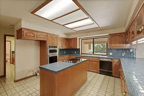 Kitchen - 10996 Boessow Rd, Galt, CA 95632 photo 1 of 4