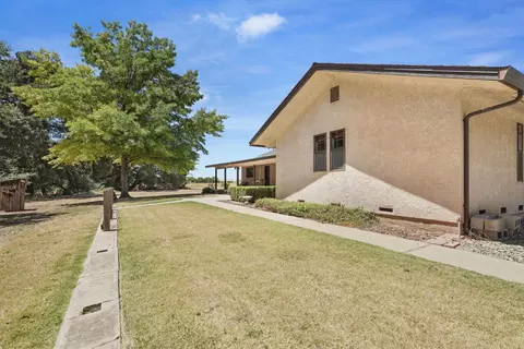 Exterior - 10996 Boessow Rd, Galt, CA 95632 photo 8 of 13