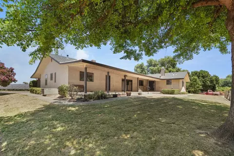 Exterior - 10996 Boessow Rd, Galt, CA 95632 photo 4 of 13