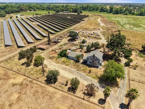 View/Area - 10996 Boessow Rd, Galt, CA 95632 photo 11 of 14