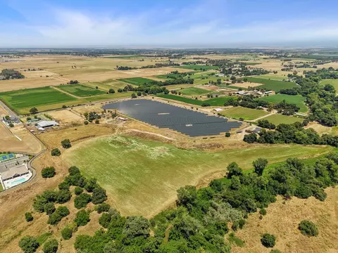 View/Area - 10996 Boessow Rd, Galt, CA 95632 photo 3 of 14
