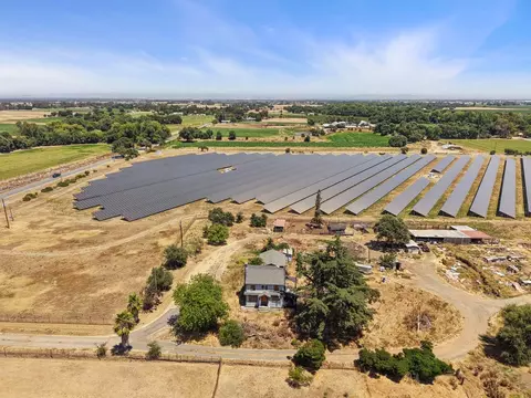 View/Area - 10996 Boessow Rd, Galt, CA 95632 photo 12 of 14