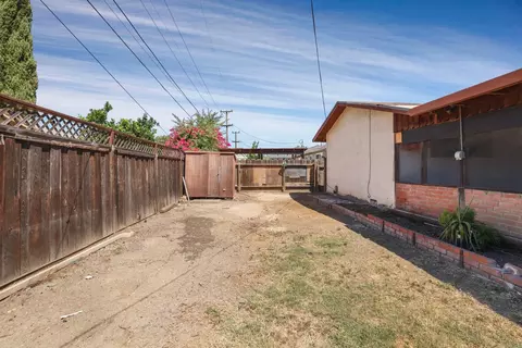 Exterior - 475 Gordon Ave, Tracy, CA 95376 photo 9 of 12