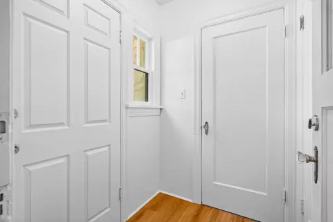 Entry Way - 209 Maynell Ave, Modesto, CA 95354 photo 3 of 5