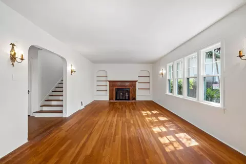 Living - 209 Maynell Ave, Modesto, CA 95354 photo 1 of 3