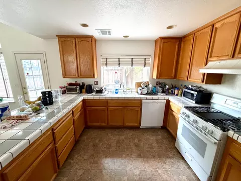 2247 Halsey Cir, Davis, CA 95618 photo 7