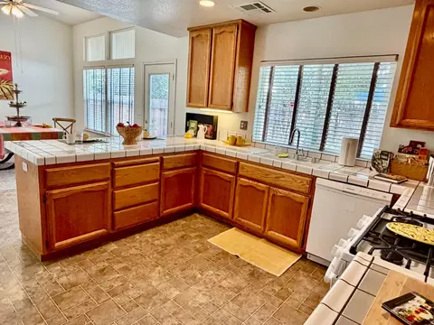 Kitchen - 2247 Halsey Cir, Davis, CA 95618 photo 1 of 3