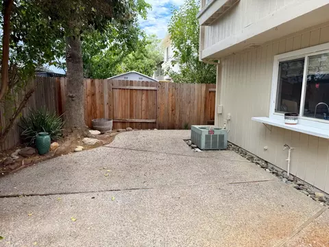 2247 Halsey Cir, Davis, CA 95618 photo 22