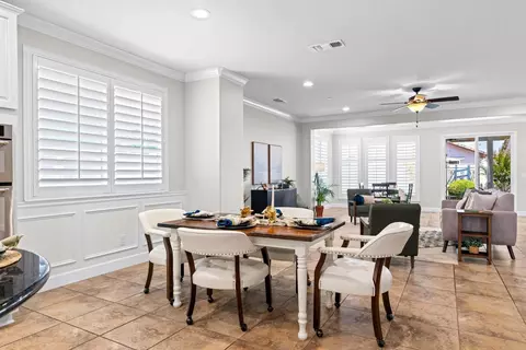 Dining - 1467 Chestnut Hl, Manteca, CA 95336 photo 2 of 3