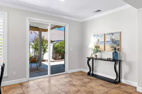 Entry Way - 1467 Chestnut Hl, Manteca, CA 95336 photo 3 of 5