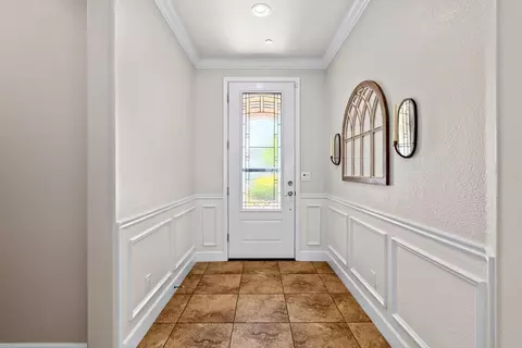 Entry Way - 1467 Chestnut Hl, Manteca, CA 95336 photo 2 of 5