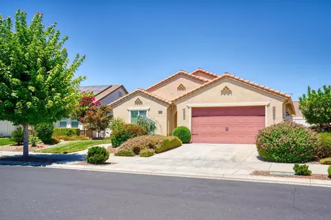 Exterior - 1467 Chestnut Hl, Manteca, CA 95336 photo 3 of 7