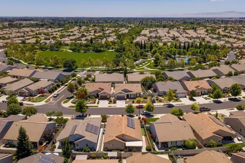 View/Area - 1467 Chestnut Hl, Manteca, CA 95336 photo 5 of 6