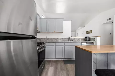 Kitchen - 434 Occidental Ct, Merced, CA 95348 photo 4 of 4