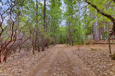 16020 Brooks Rd, Grass Valley, CA 95945 photo 3