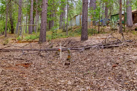 16020 Brooks Rd, Grass Valley, CA 95945 photo 8