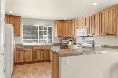 2914 Willow St, Pollock Pines, CA 95726 photo 4