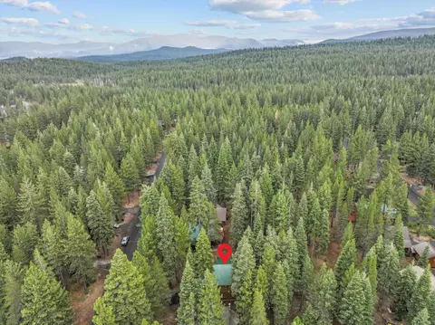 View/Area - 13857 Skiview Loop, Truckee, CA 96161 photo 1 of 3