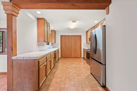 Kitchen - 13857 Skiview Loop, Truckee, CA 96161 photo 1 of 3