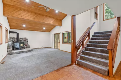 Living - 13857 Skiview Loop, Truckee, CA 96161 photo 1 of 2