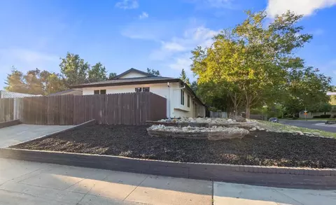 Exterior - 4921 Bowman Oaks Way, Carmichael, CA 95608 photo 5 of 13