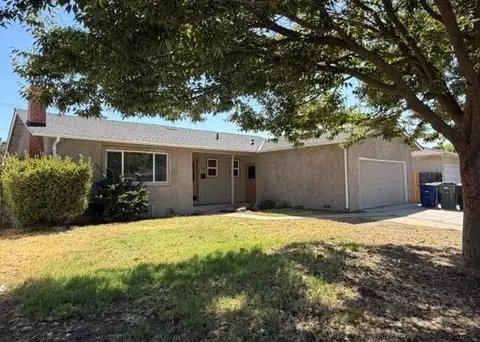 2432 Eicher Ave, Modesto, CA 95350