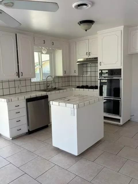 Kitchen - 2432 Eicher Ave, Modesto, CA 95350 photo 3 of 4