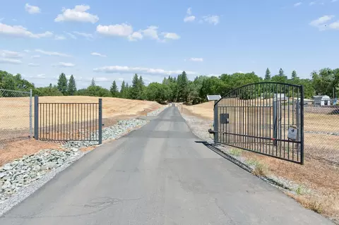 Exterior - 7670 Sly Park Rd, Placerville, CA 95667 photo 5 of 22
