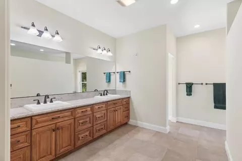 Bath - 7670 Sly Park Rd, Placerville, CA 95667 photo 1 of 8