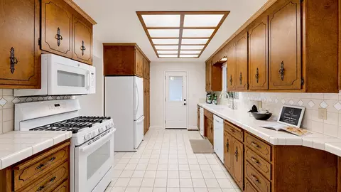 8909 Palmquist Rd, Tracy, CA 95304 photo 11