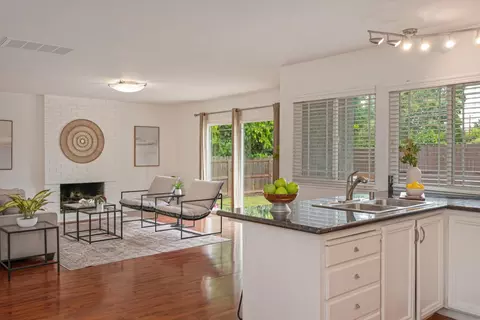 Living - 4924 Olive Oak Way, Carmichael, CA 95608 photo 4 of 8