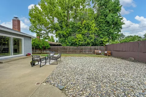 Exterior - 4924 Olive Oak Way, Carmichael, CA 95608 photo 9 of 13
