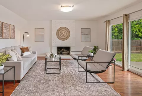 Living - 4924 Olive Oak Way, Carmichael, CA 95608 photo 6 of 8