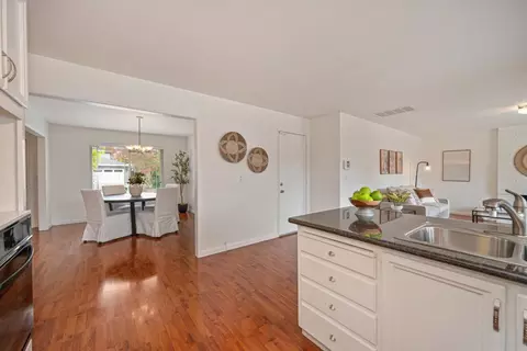 Kitchen - 4924 Olive Oak Way, Carmichael, CA 95608 photo 4 of 6