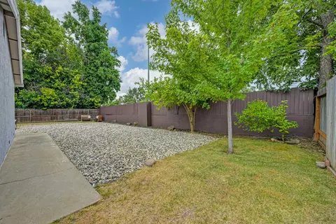 Exterior - 4924 Olive Oak Way, Carmichael, CA 95608 photo 10 of 13