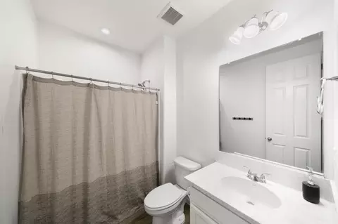 Bath - 4126 E Sir Barton Dr, Olivehurst, CA 95961 photo 1 of 5