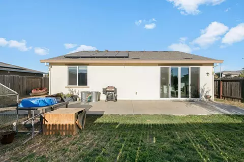 Exterior - 4126 E Sir Barton Dr, Olivehurst, CA 95961 photo 8 of 12