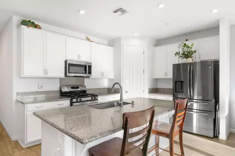 Kitchen - 4126 E Sir Barton Dr, Olivehurst, CA 95961 photo 3 of 6