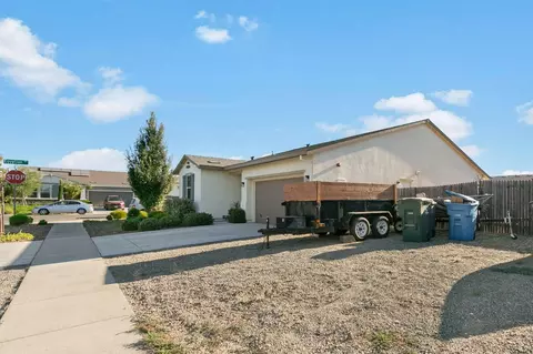 Exterior - 4126 E Sir Barton Dr, Olivehurst, CA 95961 photo 5 of 12