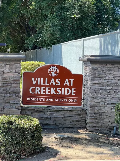 View/Area - 560 Pirinen Ln #E, Modesto, CA 95354 photo 2 of 2