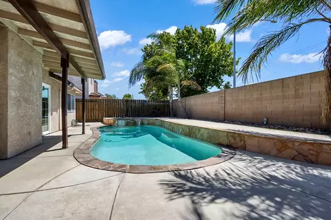 Exterior - 1019 Munchkin Dr, Modesto, CA 95351 photo 5 of 6