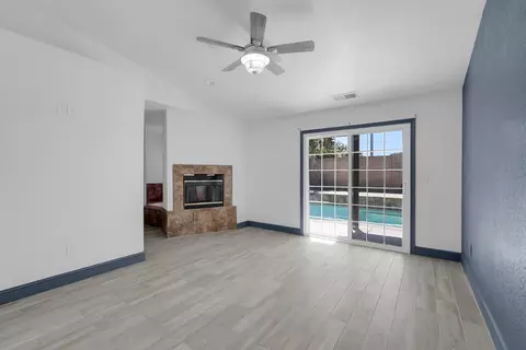 Living - 1019 Munchkin Dr, Modesto, CA 95351 photo 2 of 2