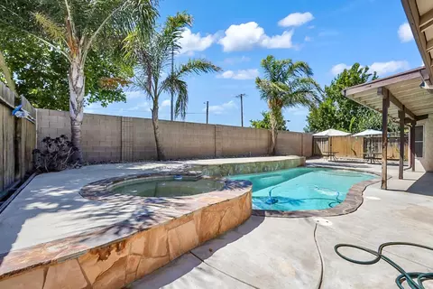 Exterior - 1019 Munchkin Dr, Modesto, CA 95351 photo 4 of 6