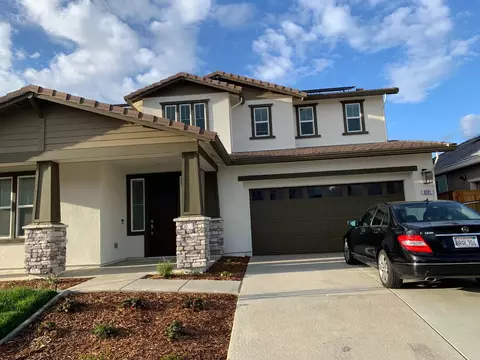 6081 W Summerwind Dr, Roseville, CA 95747